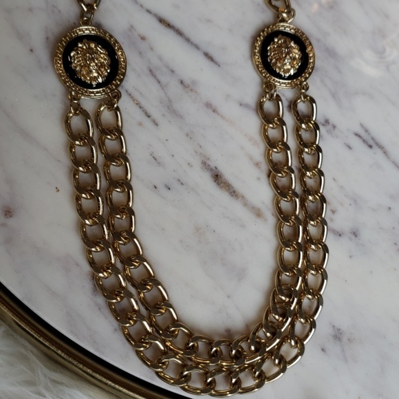Multi layered chain with lion heads - Picture 4 of 5